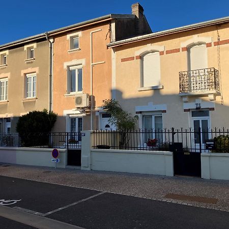 Jolie, Cozy, Confortable Maison De Ville Au Calme A 5Min Du Centre De Verdun, Parking Devant La Maison Belleville-Sur-Meuse Exterior foto